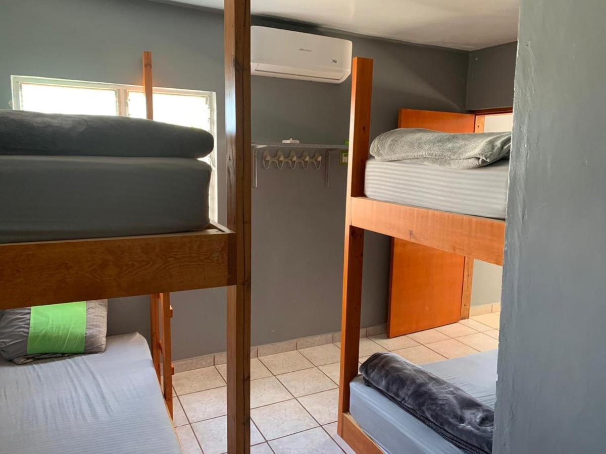 Tortuga Hostel Topolobampo エクステリア 写真
